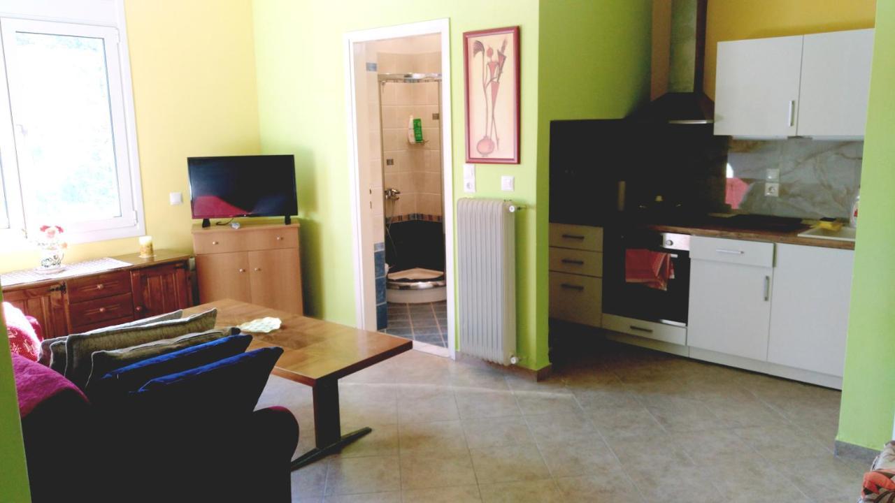 Panorama Apartment Еретрия Екстериор снимка