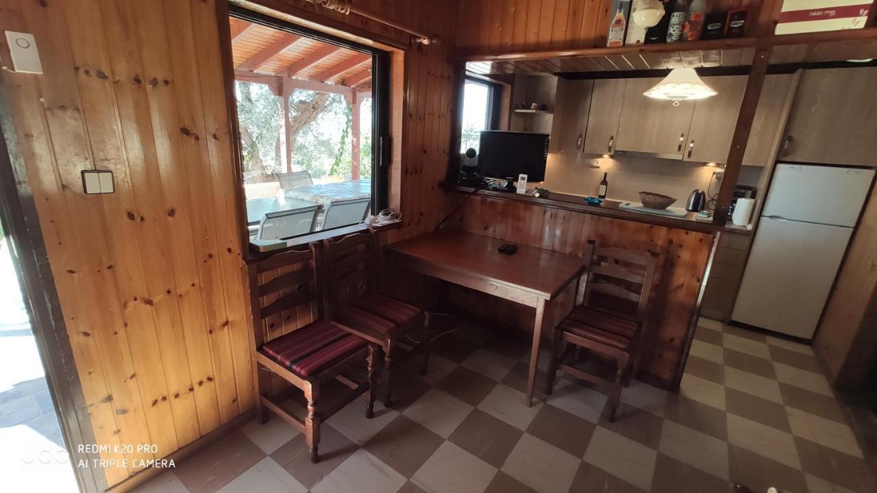 Panorama Apartment Еретрия Екстериор снимка